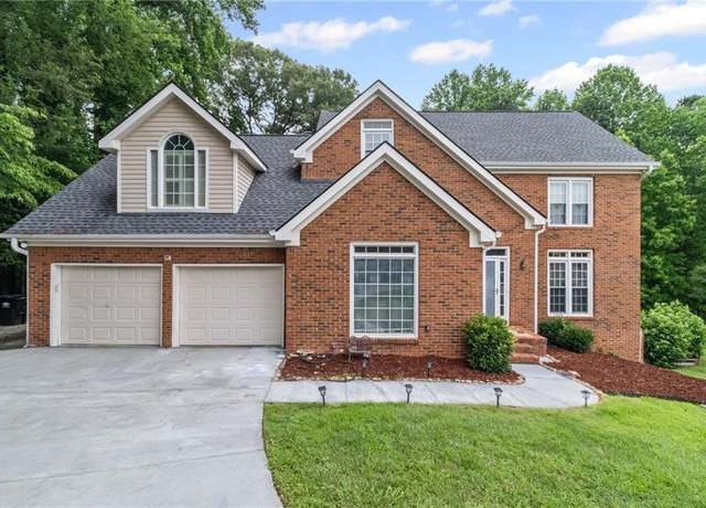 Property at 1784 Brookstone Ct NW, Acworth, GA 30101, 5 beds, 4.5 baths