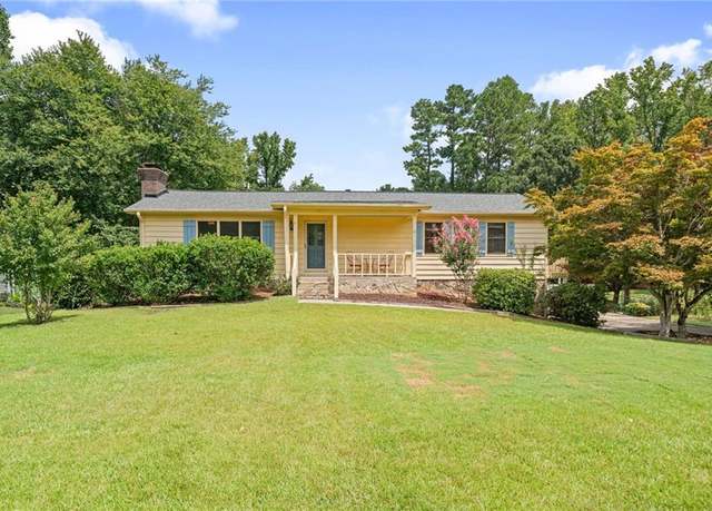 Property at 4692 Cheri Lynn Rd NW, Acworth, GA 30101, 4 beds, 2.5 baths