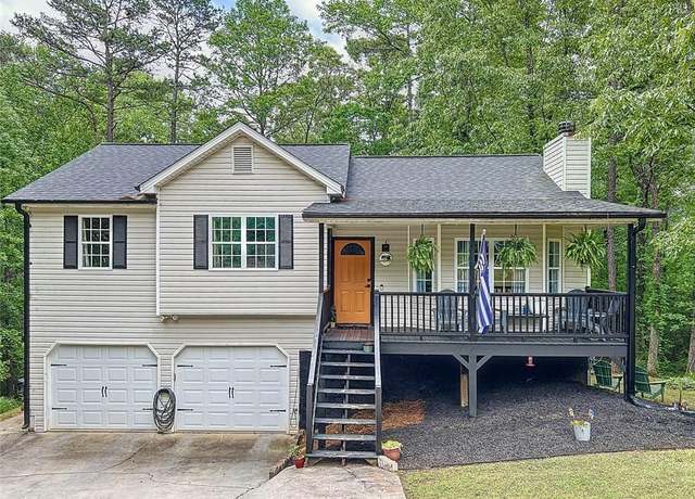 Property at 505 Blake Dr, Douglasville, GA 30134, 3 beds, 2 baths