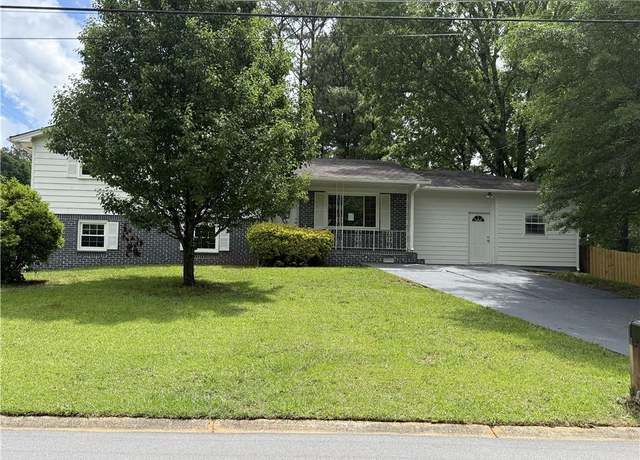 Property at 5460 Huron Dr, Morrow, GA 30260, 6 beds, 4 baths