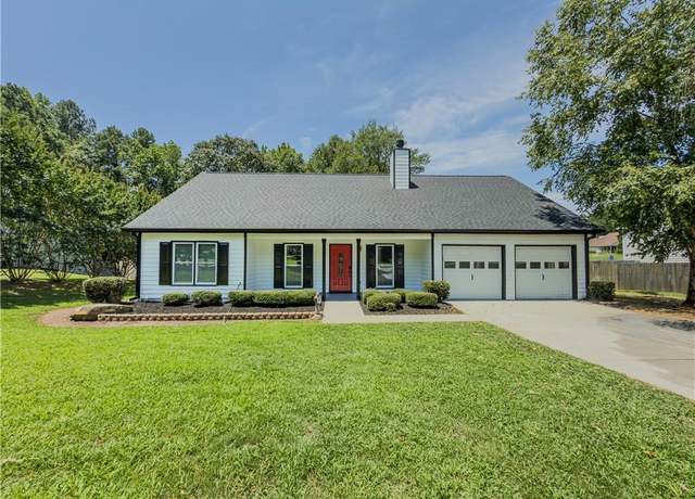 Property at 2335 Huntington Dr, Loganville, GA 30052, 3 beds, 2 baths