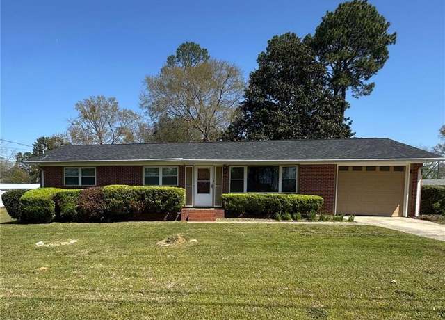 Property at 78 Duncan St, Fort Valley, GA 31030, 3 beds, 2 baths