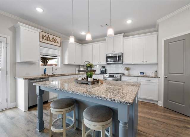 Property at 128 Timber Rdg, Dawsonville, GA 30534, 4 beds, 2.5 baths