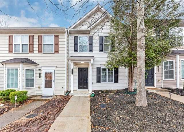 Property at 745 Crestwell Cir SW, Atlanta, GA 30331, 2 beds, 2.5 baths