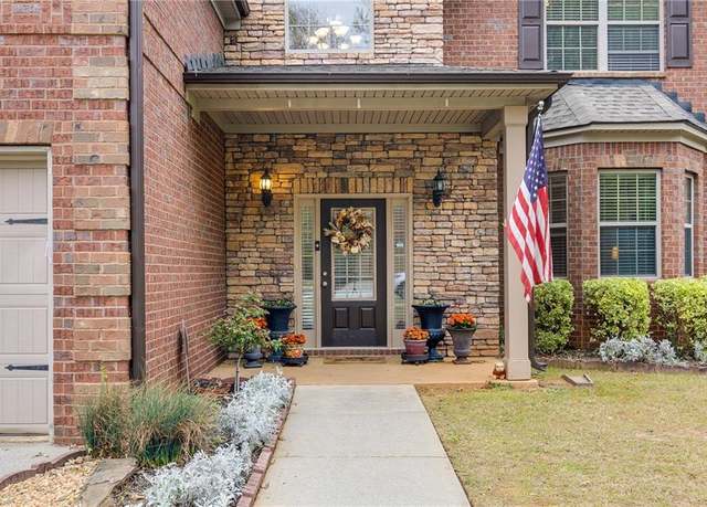 Property at 4560 Evandale Way, Cumming, GA 30040, 4 beds, 2.5 baths