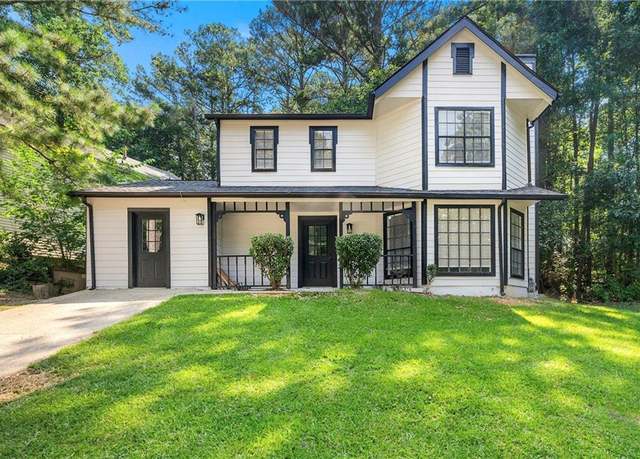 Property at 534 Woodcrest Manor Dr, Stone Mountain, GA 30083, 4 beds, 2.5 baths