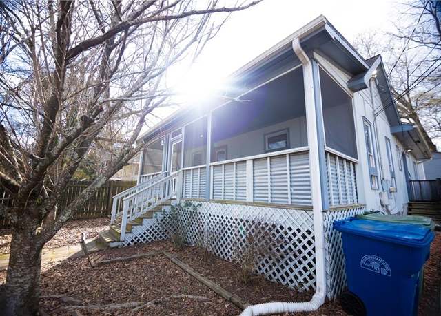 Property at 744 Law St NW, Atlanta, GA 30318, 2 beds, 1.5 baths