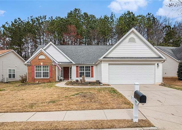Property at 393 Hunterian Pl, Newnan, GA 30265, 3 beds, 2 baths