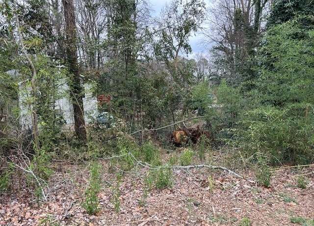 Property at 2545 Carolyn Dr, Smyrna, GA 30080