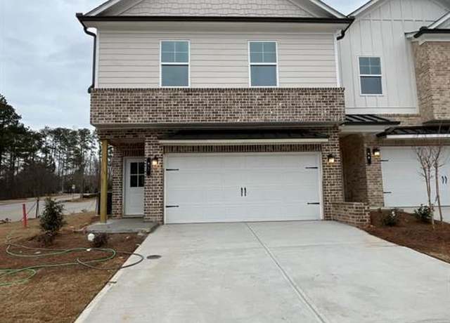 Property at 11 Creekside Commons Dr, Hoschton, GA 30548, 3 beds, 2.5 baths
