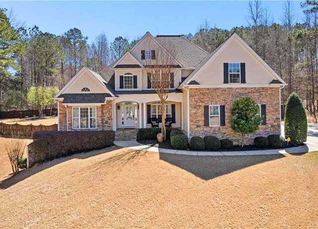 Property at 340 Housman Dr, Fayetteville, GA 30215, 6 beds, 4.5 baths
