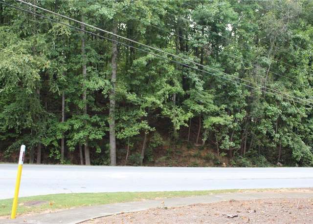 Property at 433 N Deshon Rd, Stone Mountain, GA 30087