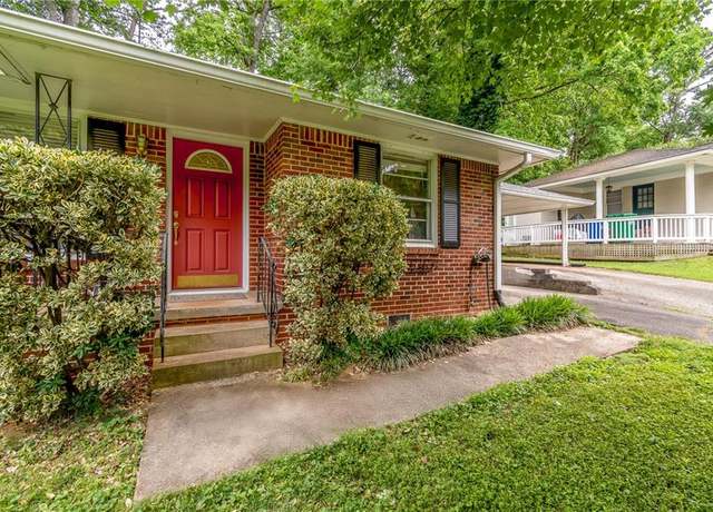 Property at 1145 Arbordale Dr, Decatur, GA 30033, 3 beds, 2.5 baths