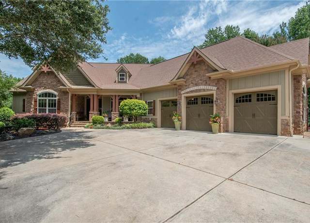 Property at 551 Arbor Springs Pkwy, Newnan, GA 30265, 5 beds, 4.5 baths