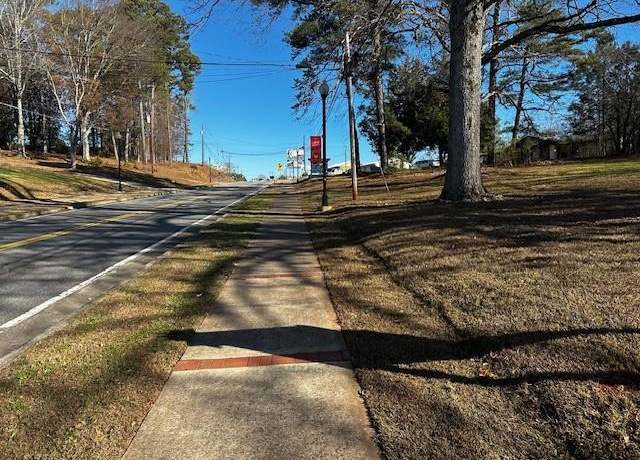 Property at 3430 Holly Springs Pkwy, Canton, GA 30115, 2 beds, 1 bath