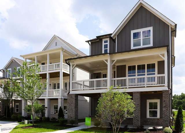Property at 1415 Coretta Bnd, Atlanta, GA 30318, 5 beds, 4 baths