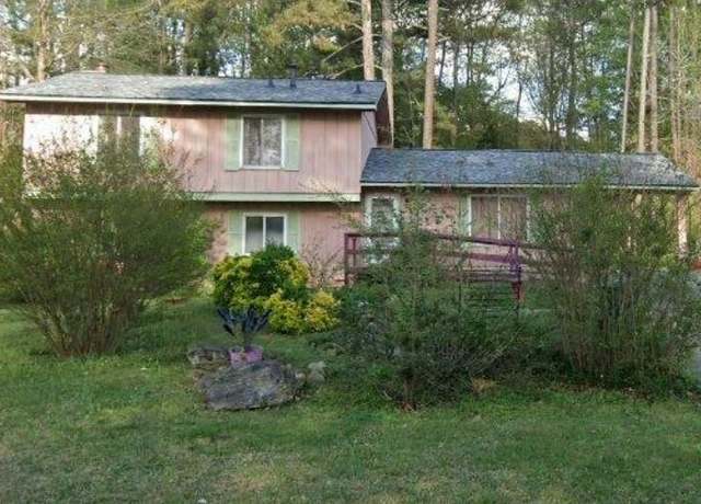 Property at 7230 Connell Rd, Fairburn, GA 30213, 4 beds, 3 baths