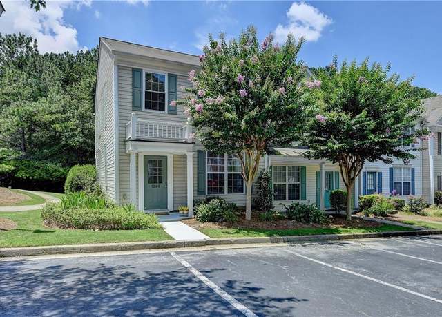 Property at 1200 Whitestone Rdg, Alpharetta, GA 30005, 3 beds, 2.5 baths