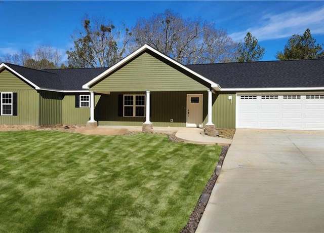 Property at 7985 County Road 16, Centre, AL 35960, 3 beds, 2 baths