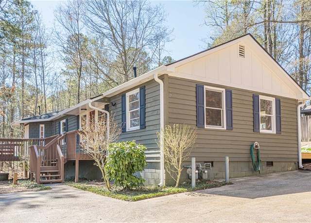 Property at 524 S Holly Springs Rd, Woodstock, GA 30188, 3 beds, 2 baths