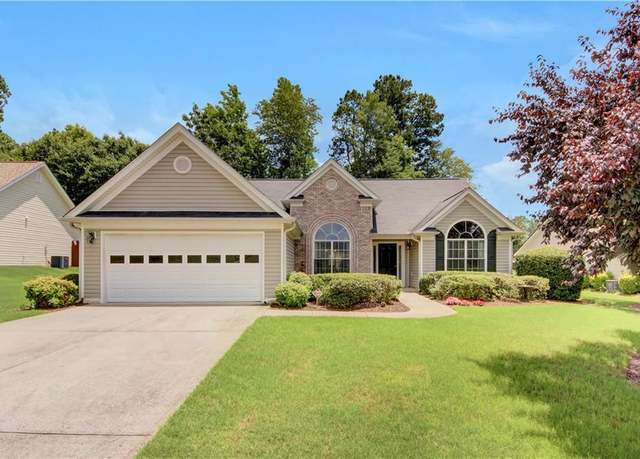 Property at 2145 Charleston Oak Cir, Lawrenceville, GA 30043, 3 beds, 2 baths