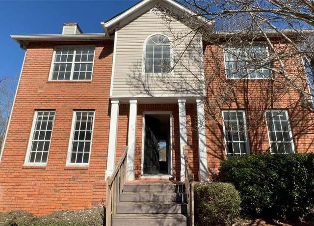 Property at 4990 Windsor Downs Dr, Decatur, GA 30035, 3 beds, 2.5 baths
