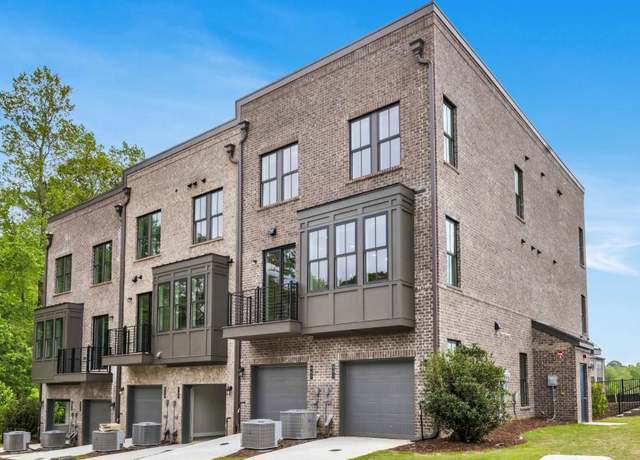 Property at 911 Echo Park Dr, Suwanee, GA 30024, 2 beds, 2.5 baths
