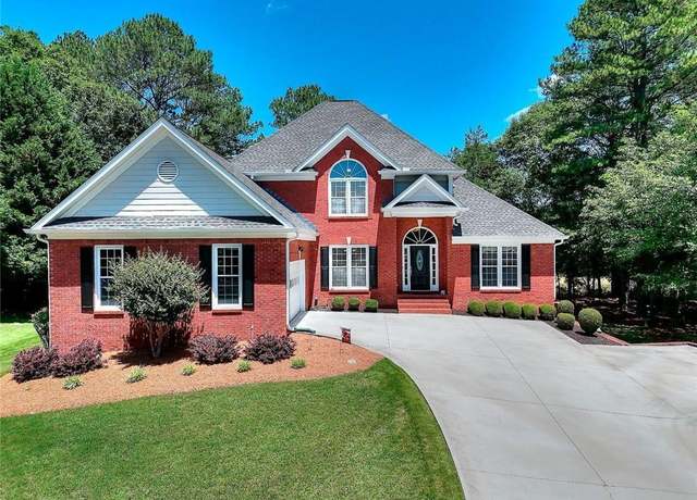 Property at 781 Templeton Dr, Loganville, GA 30052, 5 beds, 3.5 baths