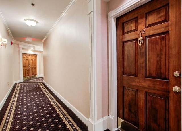 Property at 2865 Lenox Rd NE #102, Atlanta, GA 30324, 2 beds, 2 baths