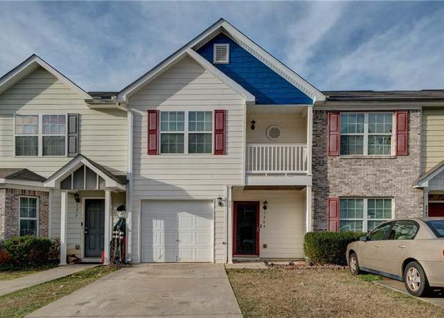 Property at 1769 Old Dogwood, Jonesboro, GA 30238, 3 beds, 2.5 baths