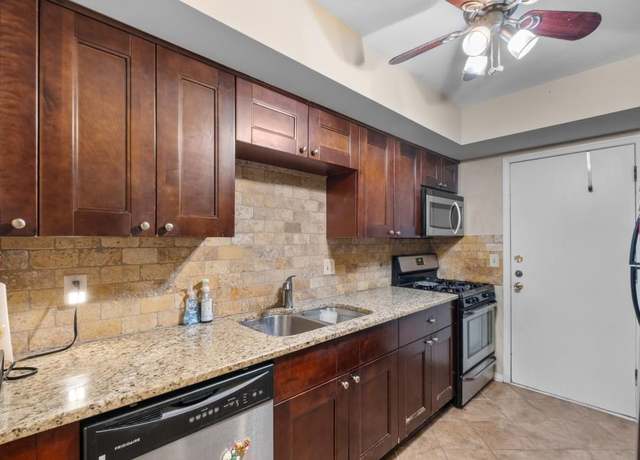 Property at 6851 Roswell Rd Unit B15, Sandy Springs, GA 30328, 3 beds, 2 baths