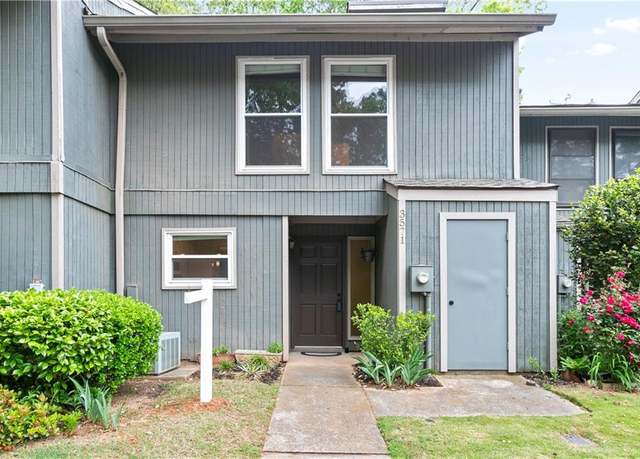 Property at 3571 Splinterwood Rd, Peachtree Corners, GA 30092, 3 beds, 2.5 baths