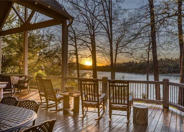 Property at 790 Star Creek Dr, Morganton, GA 30560, 7 beds, 7.5 baths