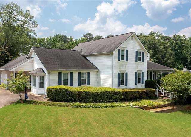 Property at 2692 Wellington Dr, Marietta, GA 30062, 3 beds, 3.5 baths