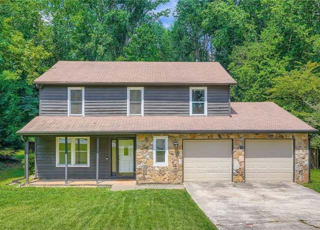 Property at 1120 Chapman Cir, Stone Mountain, GA 30088, 3 beds, 2.5 baths