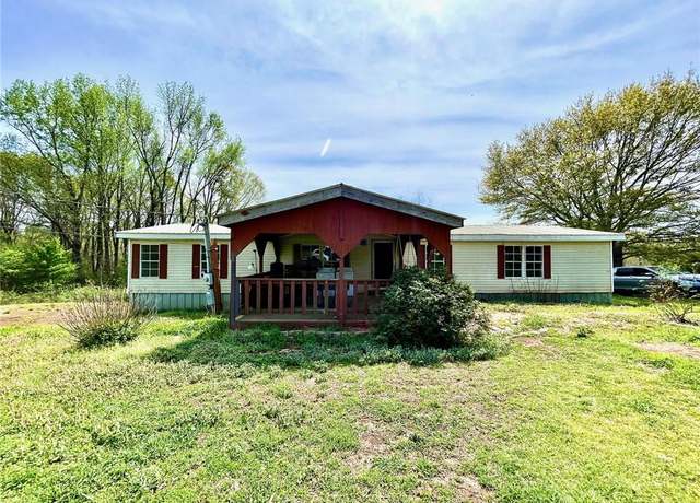 Property at 1546 Bob Mann Rd, Maysville, GA 30558, 5 beds, 2.5 baths
