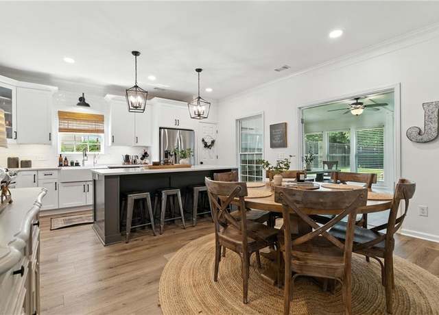 Property at 430 Wood Duck Ct, Suwanee, GA 30024, 4 beds, 2.5 baths