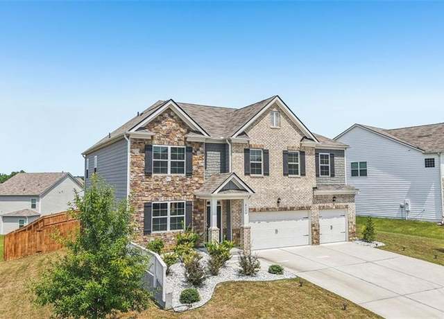 Property at 4270 Oakhurst Dr, Fairburn, GA 30213, 5 beds, 4.5 baths