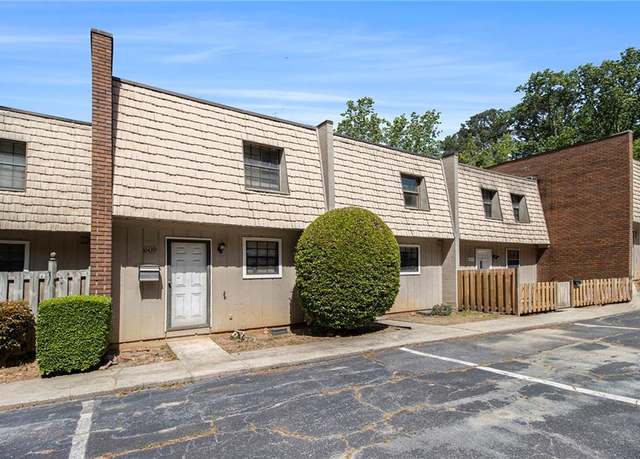 Property at 6437 Stone Way, Morrow, GA 30260, 2 beds, 1.5 baths
