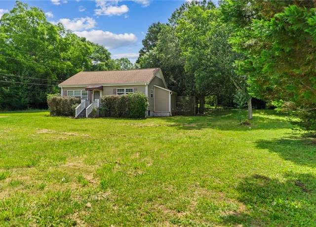 Property at 3965 Highway 29 S, Colbert, GA 30628, 2 beds, 1 bath