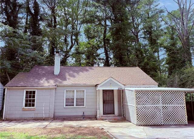 Property at 2991 Sylvan Rd, Atlanta, GA 30344, 3 beds, 2 baths