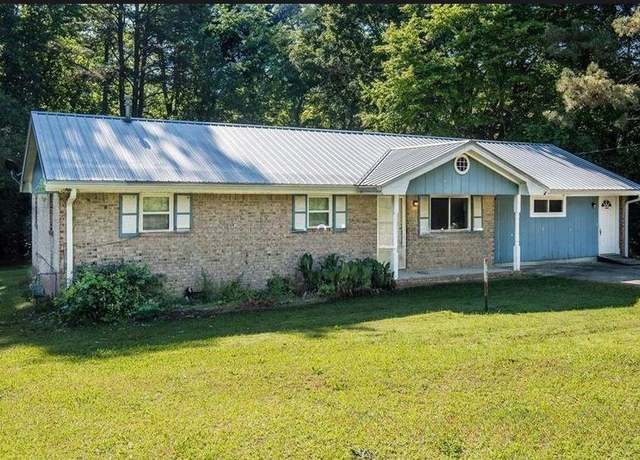 Property at 401 Peggy Ln, Villa Rica, GA 30180, 3 beds, 2 baths