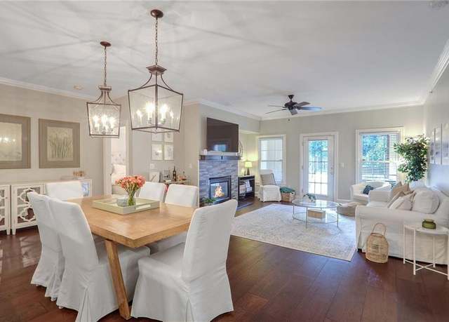 Property at 211 Colonial Homes Dr NW #2106, Atlanta, GA 30309, 2 beds, 2 baths