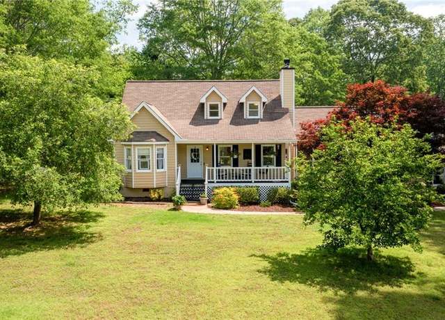 Property at 488 Mayapple Gln, Dawsonville, GA 30534, 4 beds, 3.5 baths