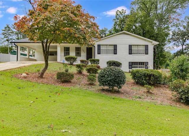 Property at 1083 Amelia Dr SW, Marietta, GA 30060, 3 beds, 2 baths