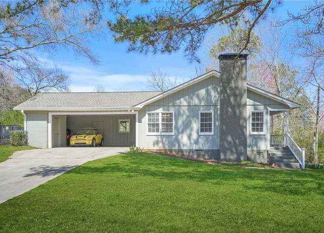 Property at 200 Harvell Dr, Bowdon, GA 30108, 3 beds, 2 baths