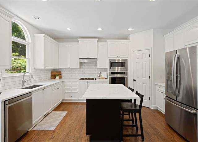 Property at 4108 Wyndam Hill Dr, Suwanee, GA 30024, 5 beds, 4.5 baths