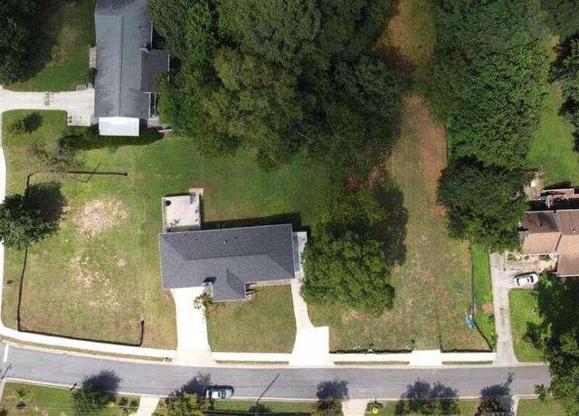 Property at 576 N Thomas Ln N, Smyrna, GA 30082