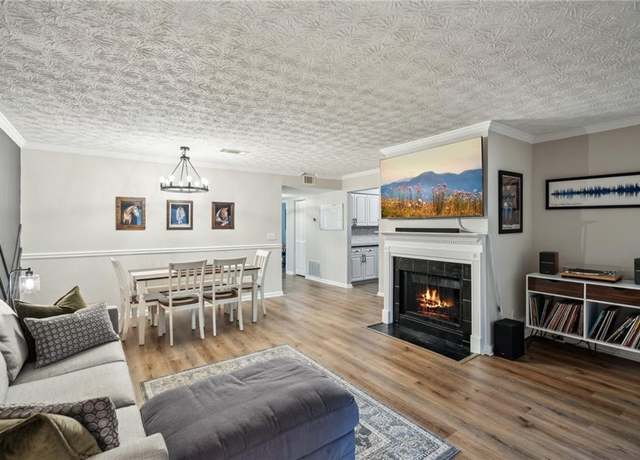 Property at 1605 Beaumont Cir, Duluth, GA 30096, 3 beds, 2 baths