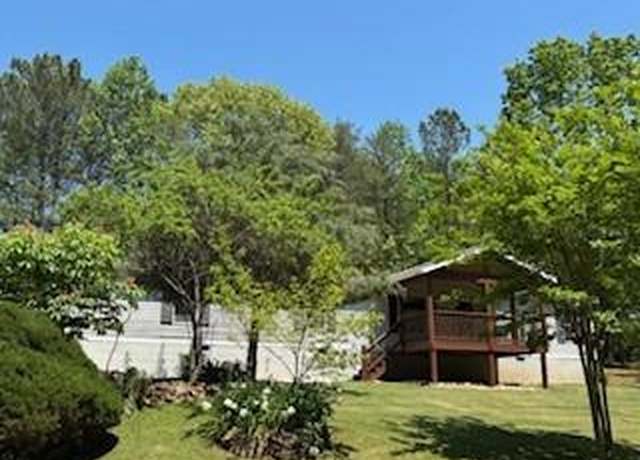 Property at 148 Hemlock Dr, Dawsonville, GA 30534, 3 beds, 2 baths